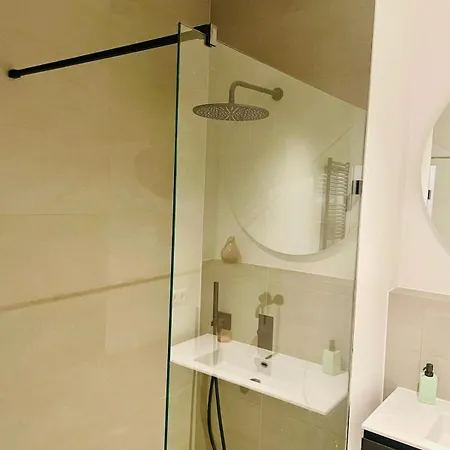 Practical One Bedroom Flat With Terrace And Parking Διαμέρισμα Λουξεμβούργο